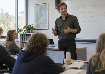 gymnasielærer løn